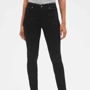 26R Gap mid rise black denim pant